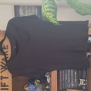 Rock & Republic Black t-shirt top with cutout